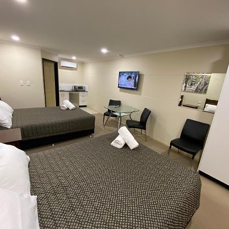 Balranald Club Motel Εξωτερικό φωτογραφία
