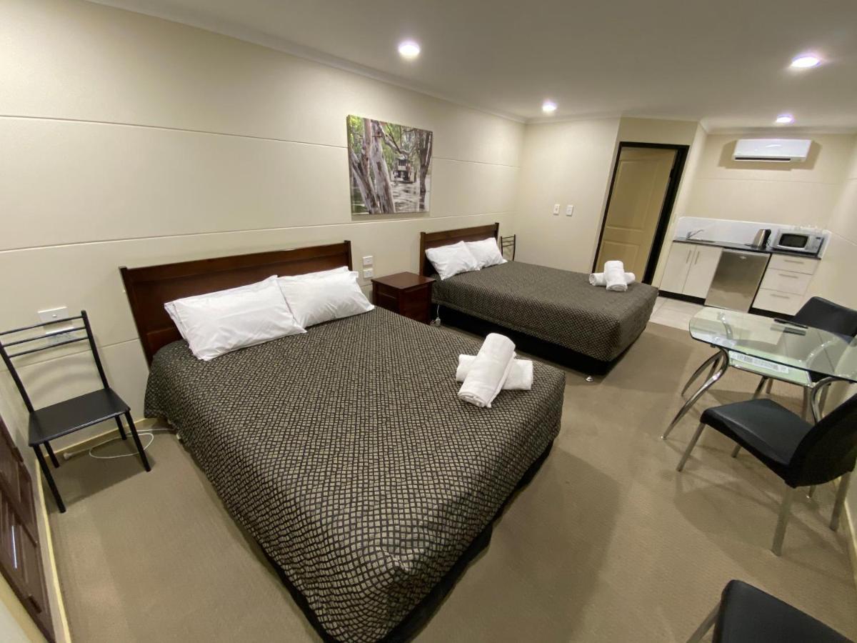 Balranald Club Motel Εξωτερικό φωτογραφία