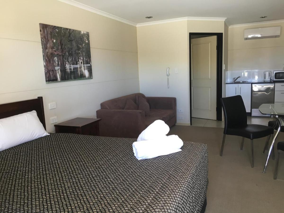 Balranald Club Motel Εξωτερικό φωτογραφία